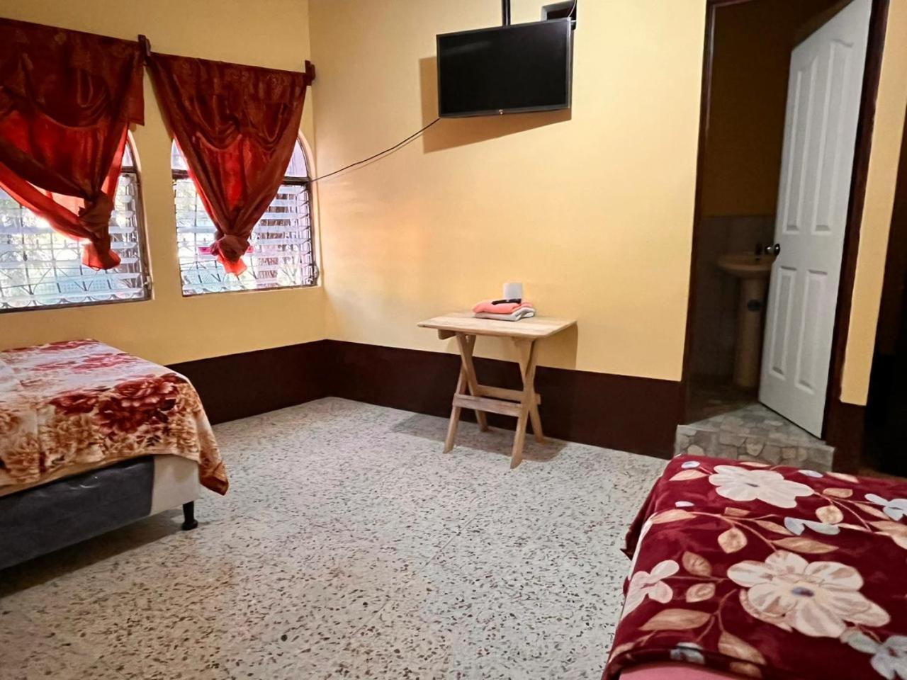 Hotel Canaan La Aurora Gwatemala Zewnętrze zdjęcie